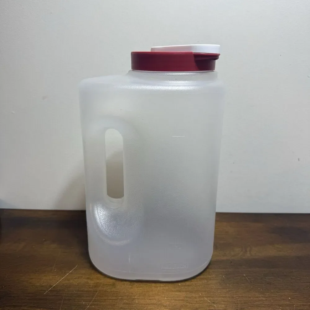Rubbermaid One Gallon Mixer Mate Drink Pitcher With Red Flip Top Lid